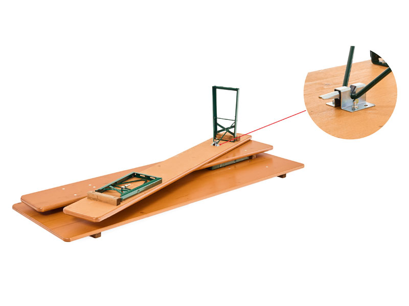 Klappmechanismus der Festzeltgarnitur im Detail